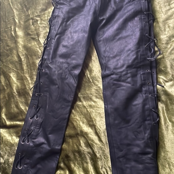 Leather Pants with lace up detail - Picture 4 of 4